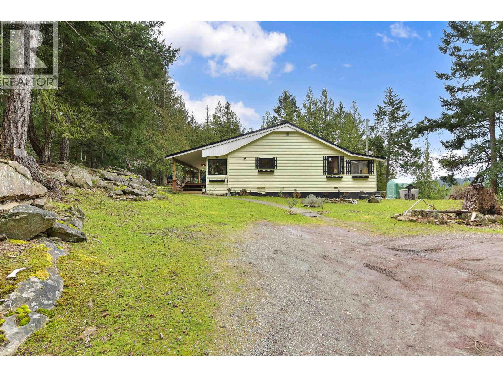 370 CAMPBELL BAY ROAD, Mayne Island