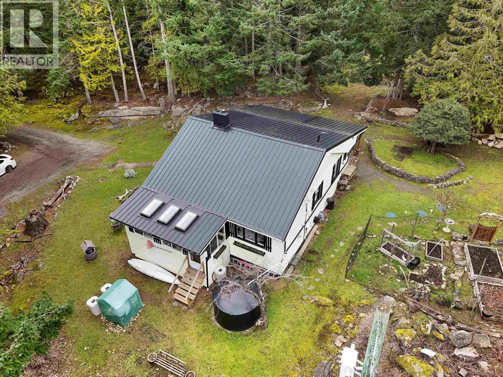 370 CAMPBELL BAY ROAD, Mayne Island
