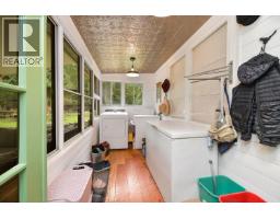 370 Campbell Bay Road, Mayne Island, BC V0N2J1 Photo 11