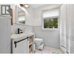 370 Campbell Bay Road, Mayne Island, BC V0N2J1 Photo 18