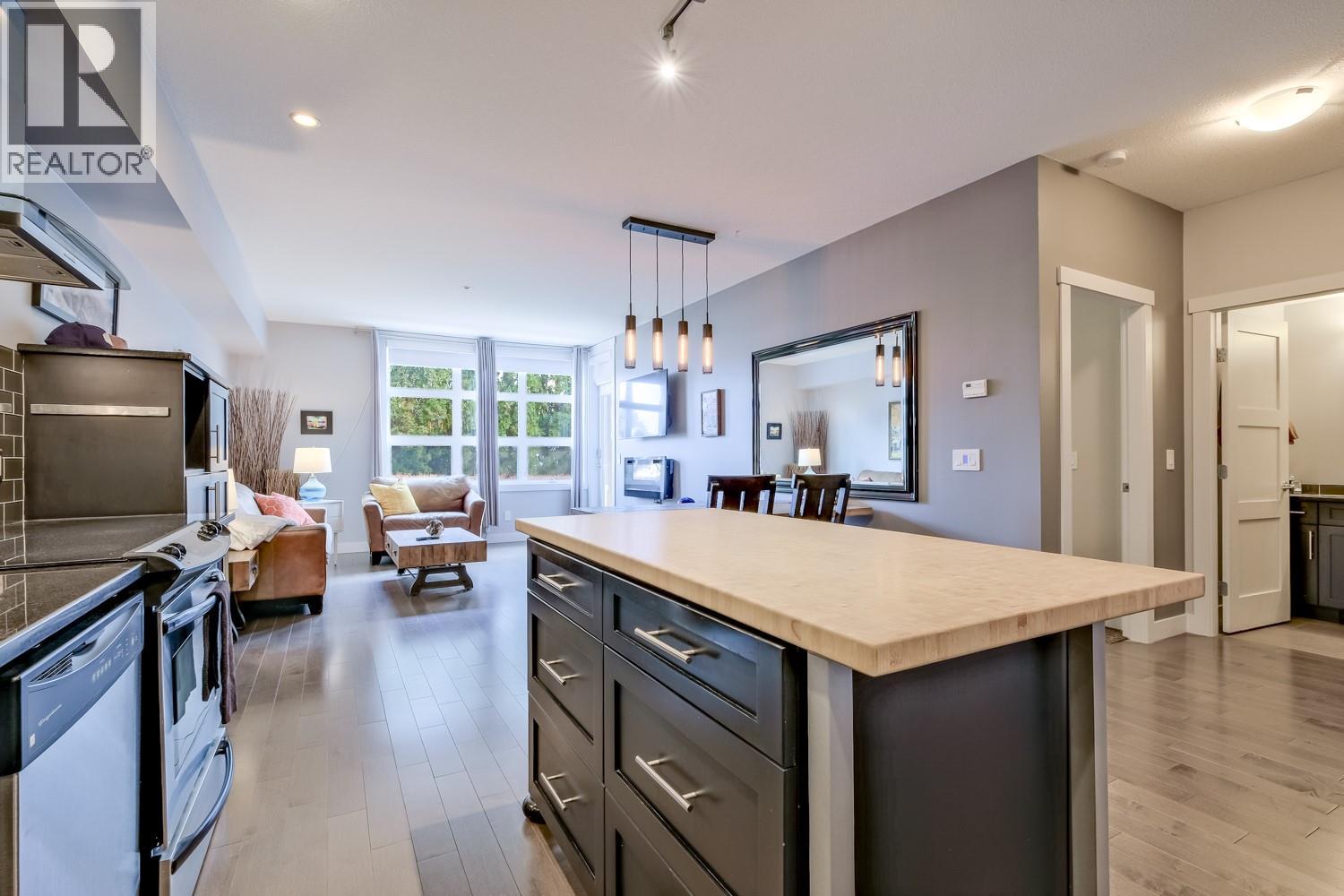 108 700 Martin Avenue, Kelowna