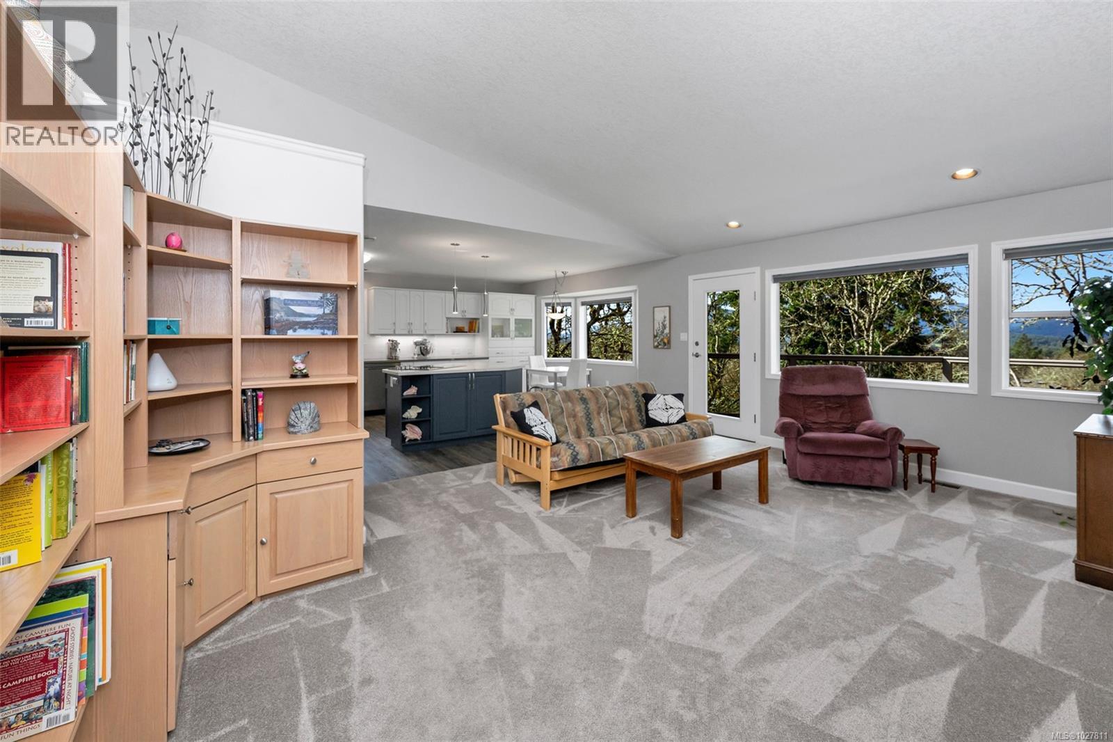 1249 KATHLEEN DR - 15