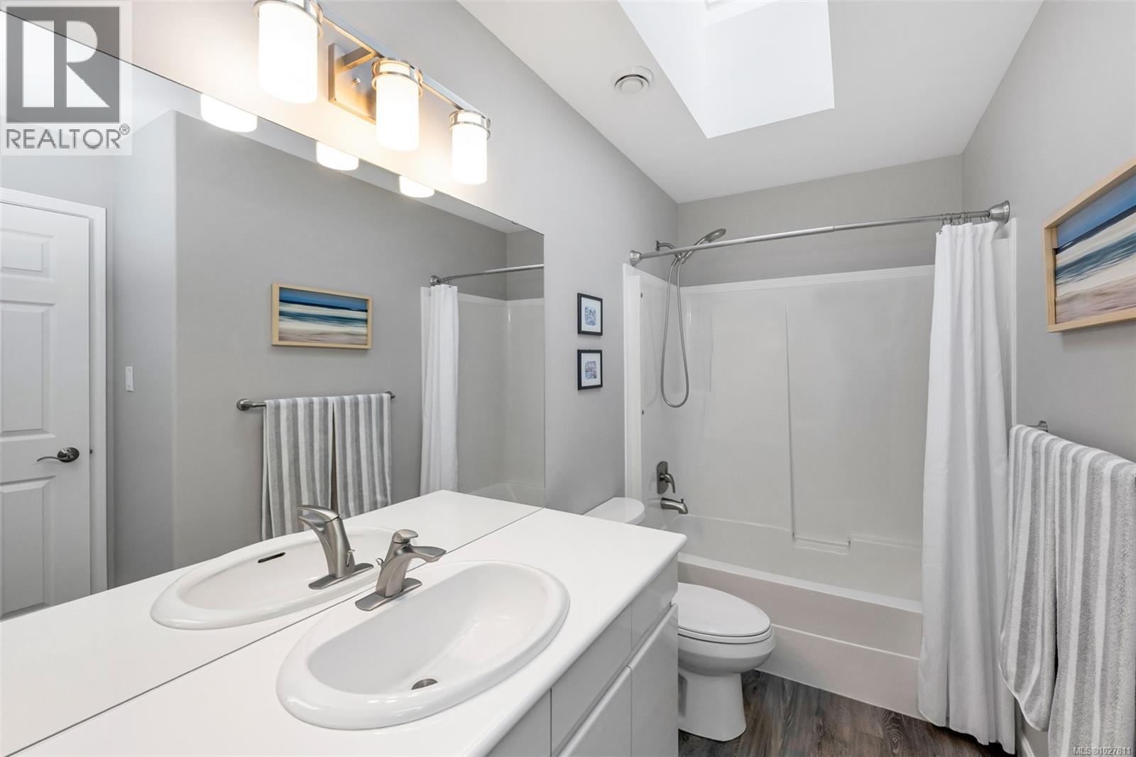 1249 KATHLEEN DR - 24