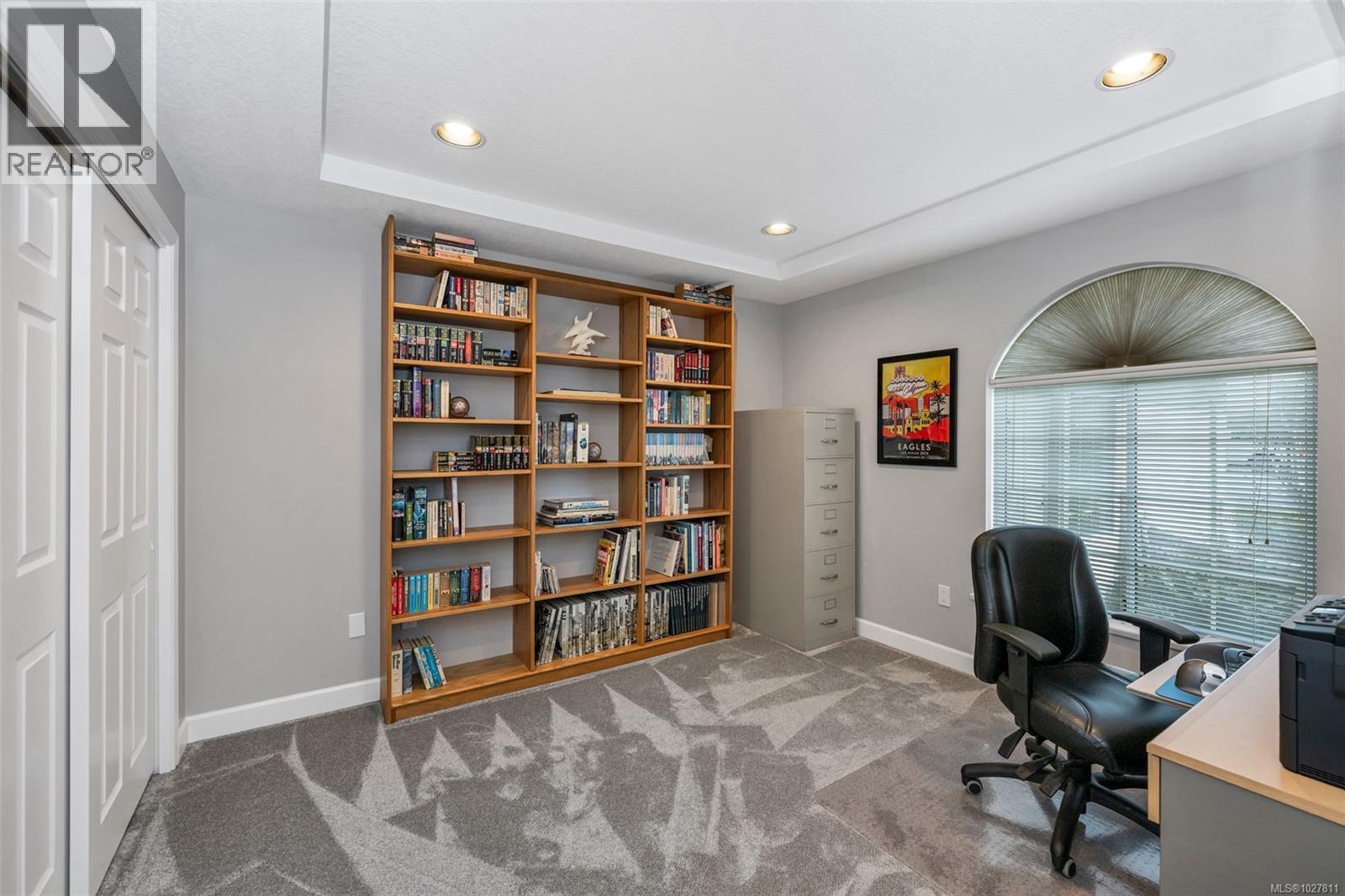 1249 KATHLEEN DR - 17