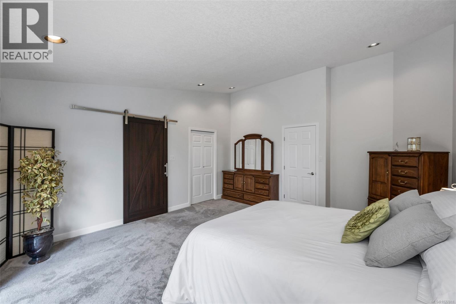 1249 KATHLEEN DR - 20