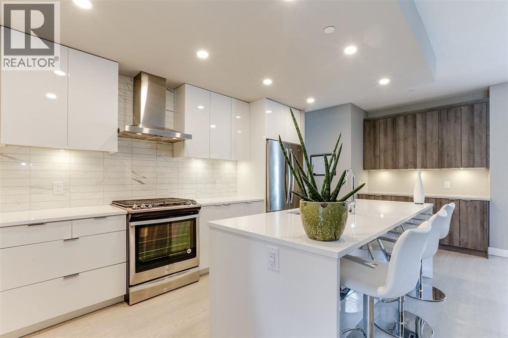 32 3595 SALAL DRIVE — photo 34