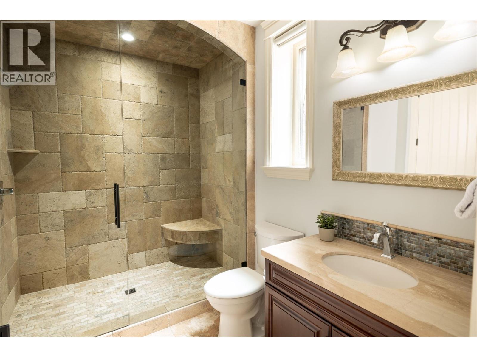 954 Hewetson Avenue - 47