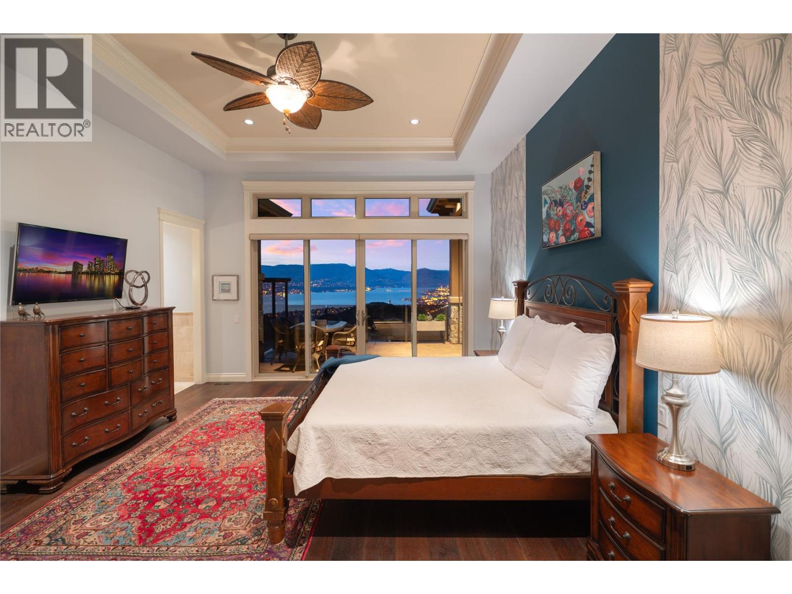 954 Hewetson Avenue - 24