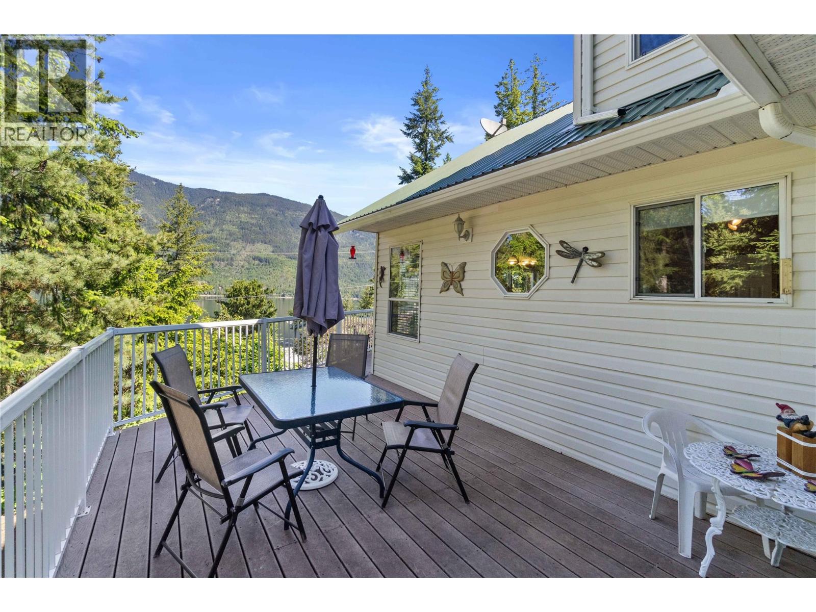 36 6300 Armstrong Road, Eagle Bay