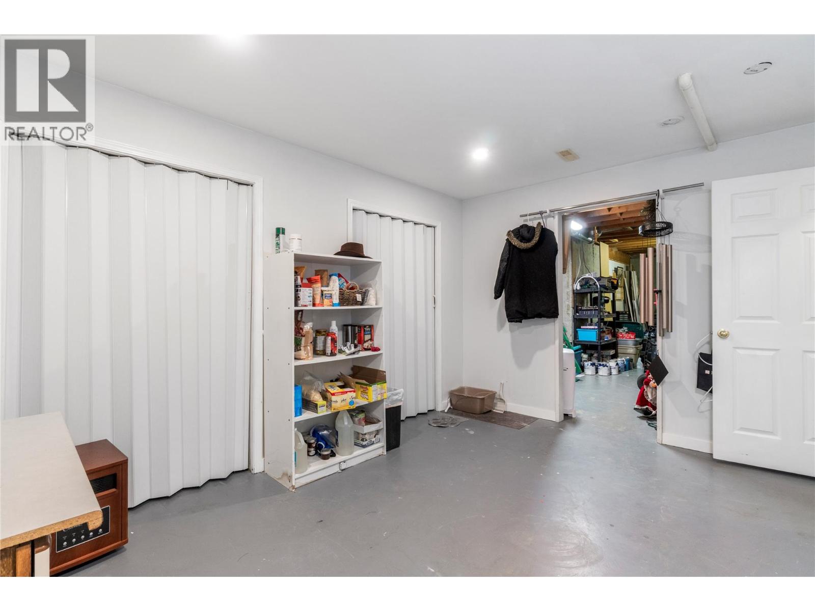  2363 Pleasant Dale Road, Blind Bay