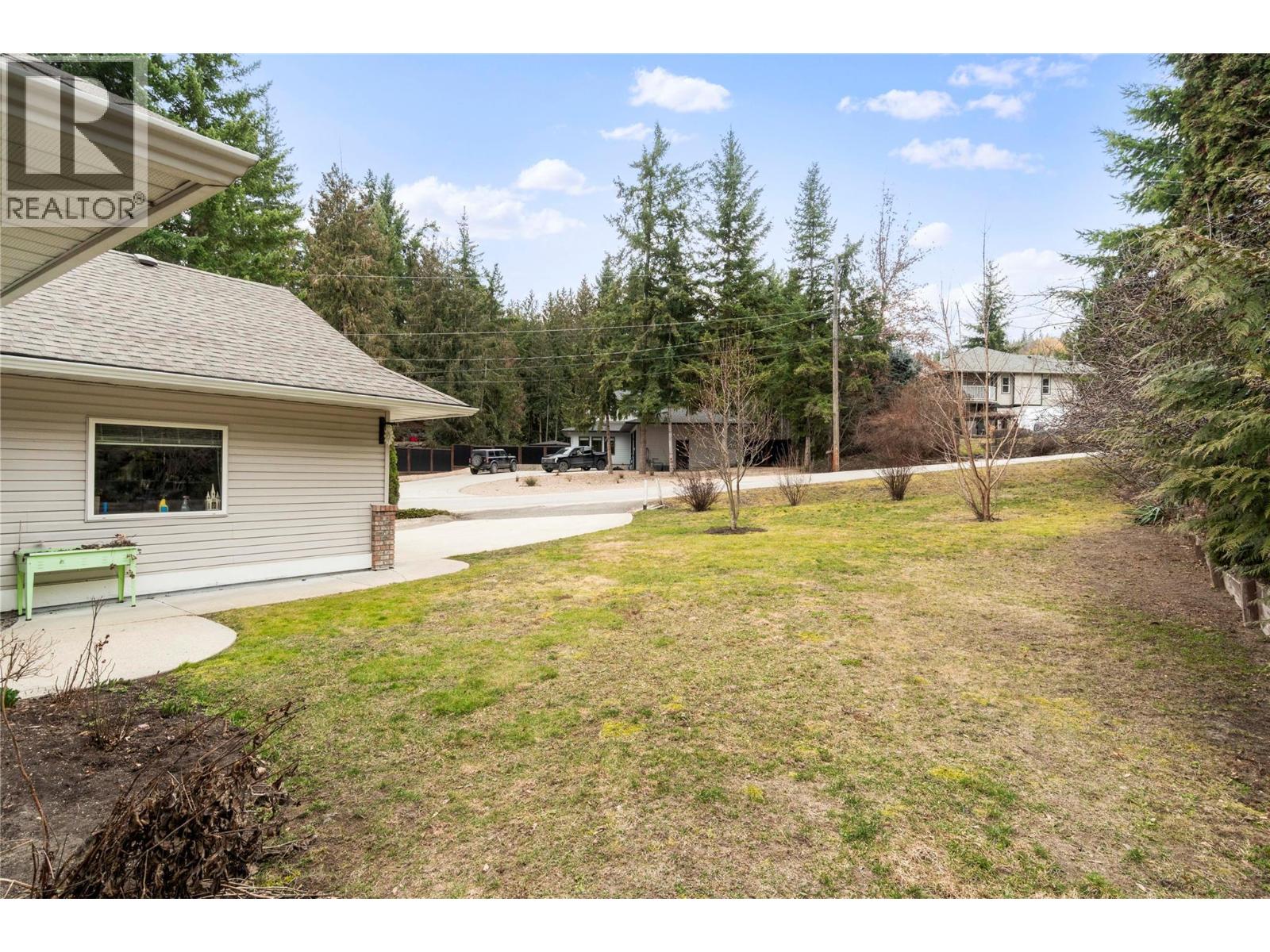  2363 Pleasant Dale Road, Blind Bay