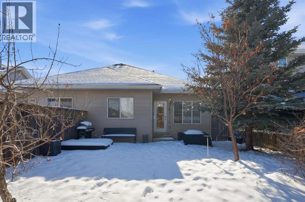 Single Family House for Sale in  Cougartown Circle SW Cougar Ridge Calgary 