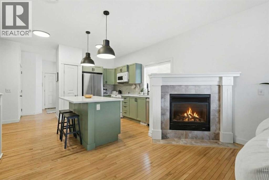 Single Family House for Sale in  Cougartown Circle SW Cougar Ridge Calgary 