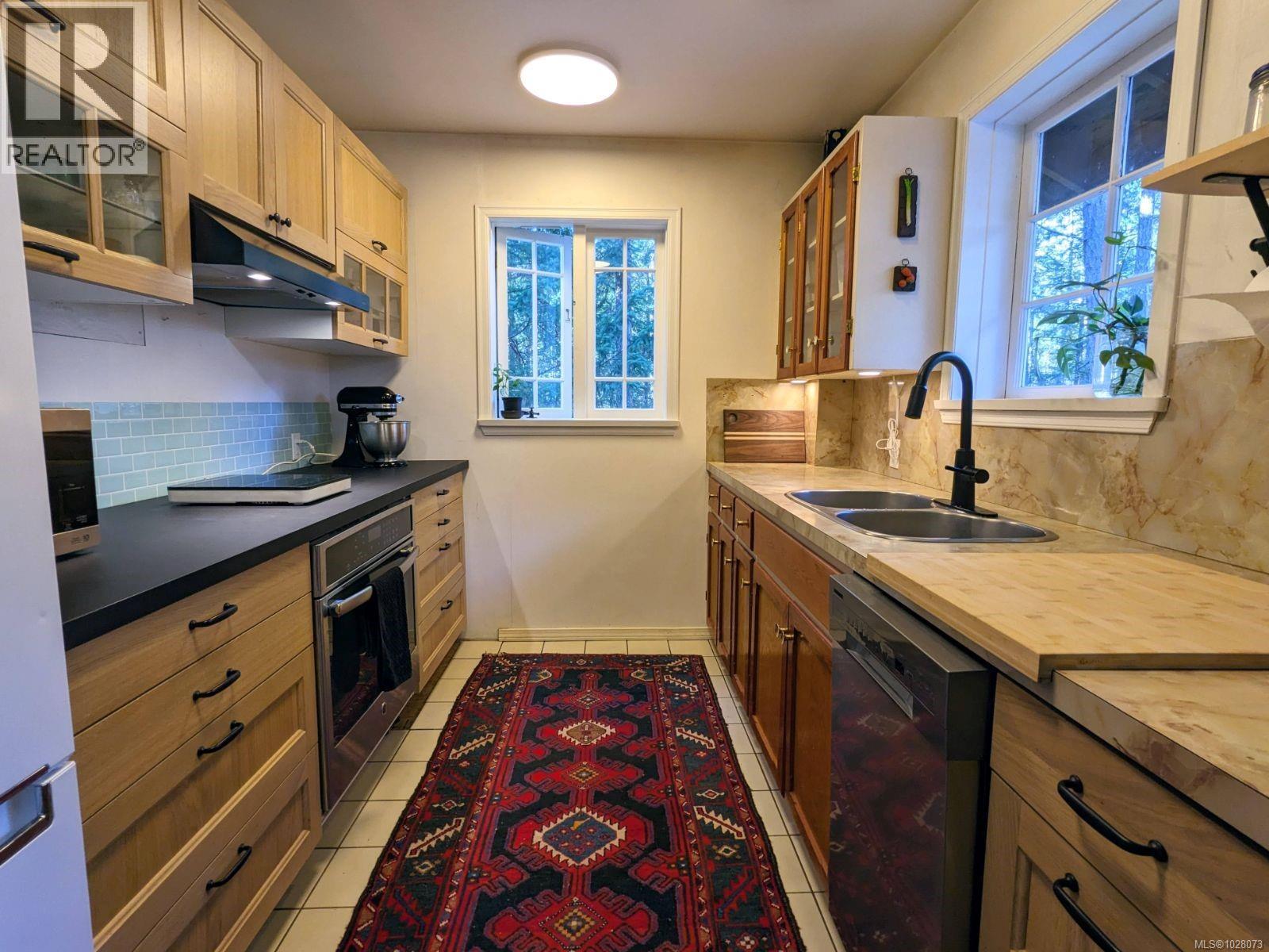  415 Halibut Hill Road, Mudge Island