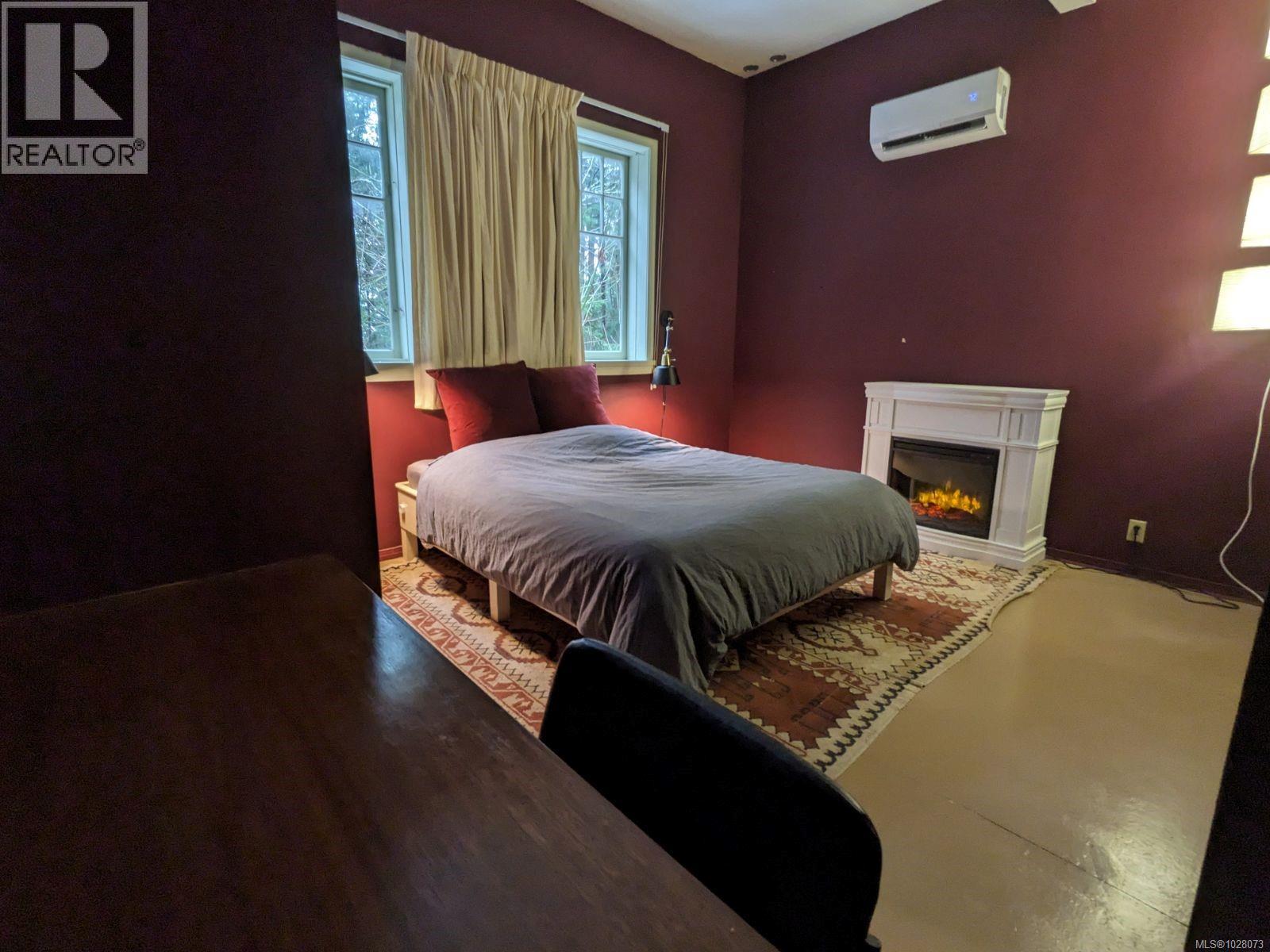  415 Halibut Hill Road, Mudge Island