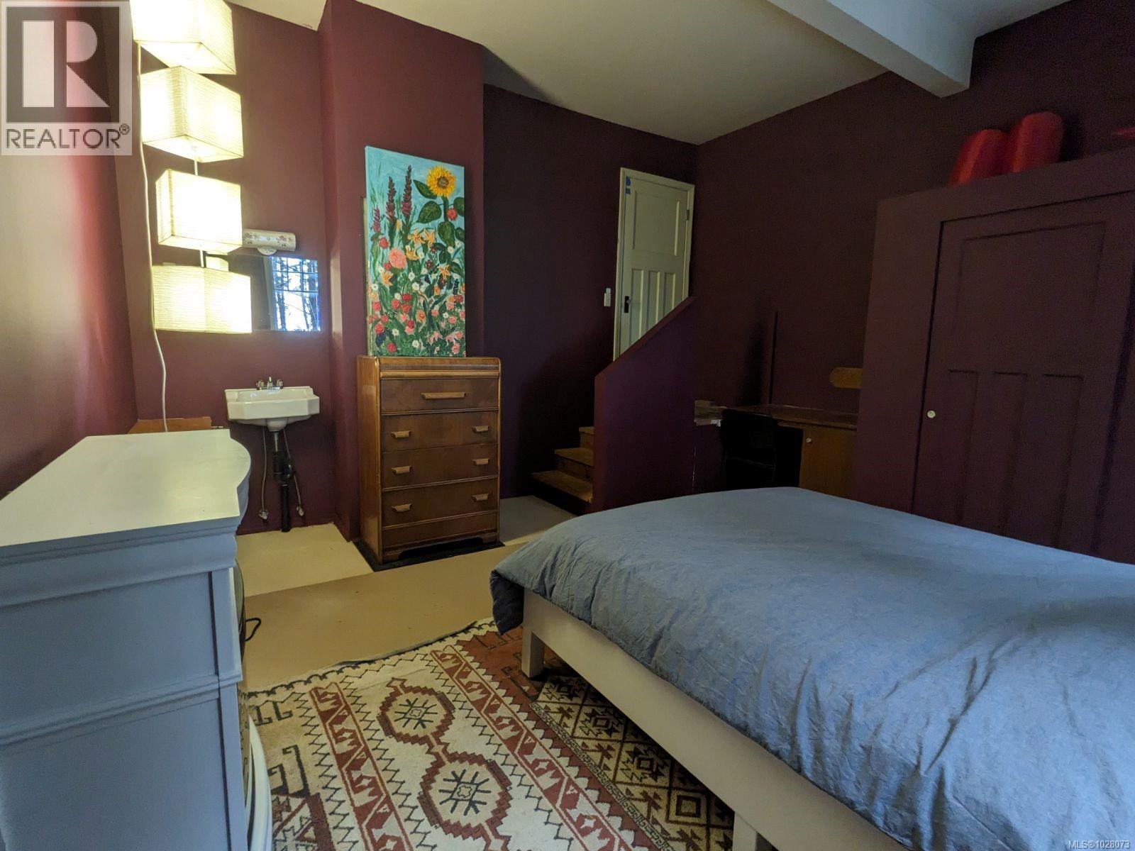  415 Halibut Hill Road, Mudge Island