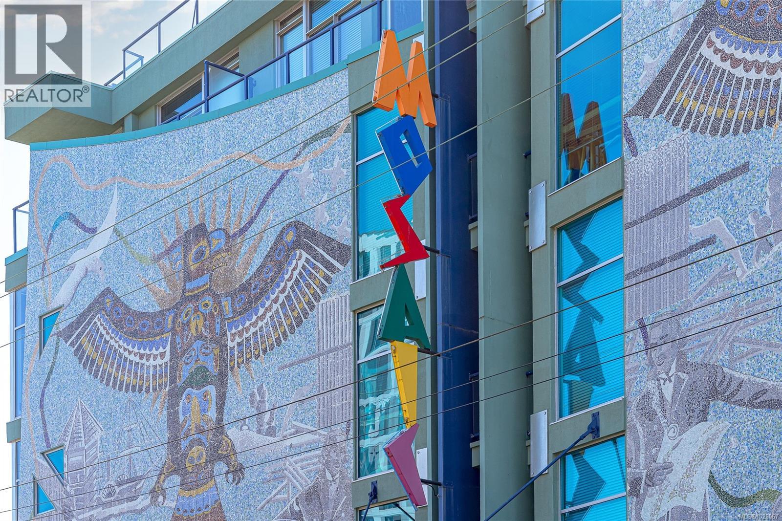 #411 1061 FORT ST - Image 3