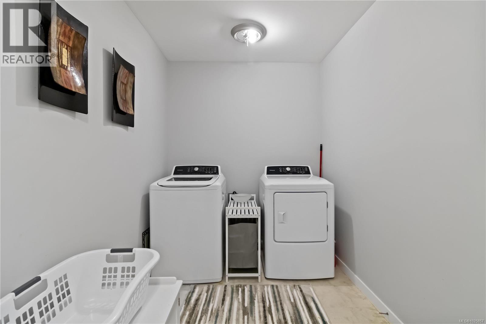 6304 Riverstone Dr, Sooke