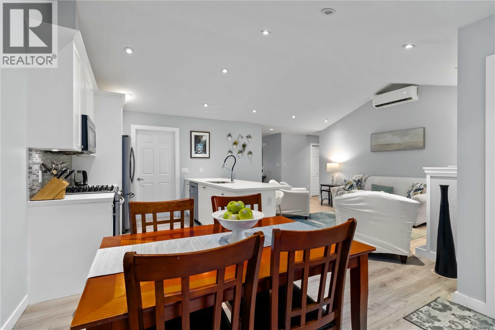 6304 Riverstone Dr, Sooke