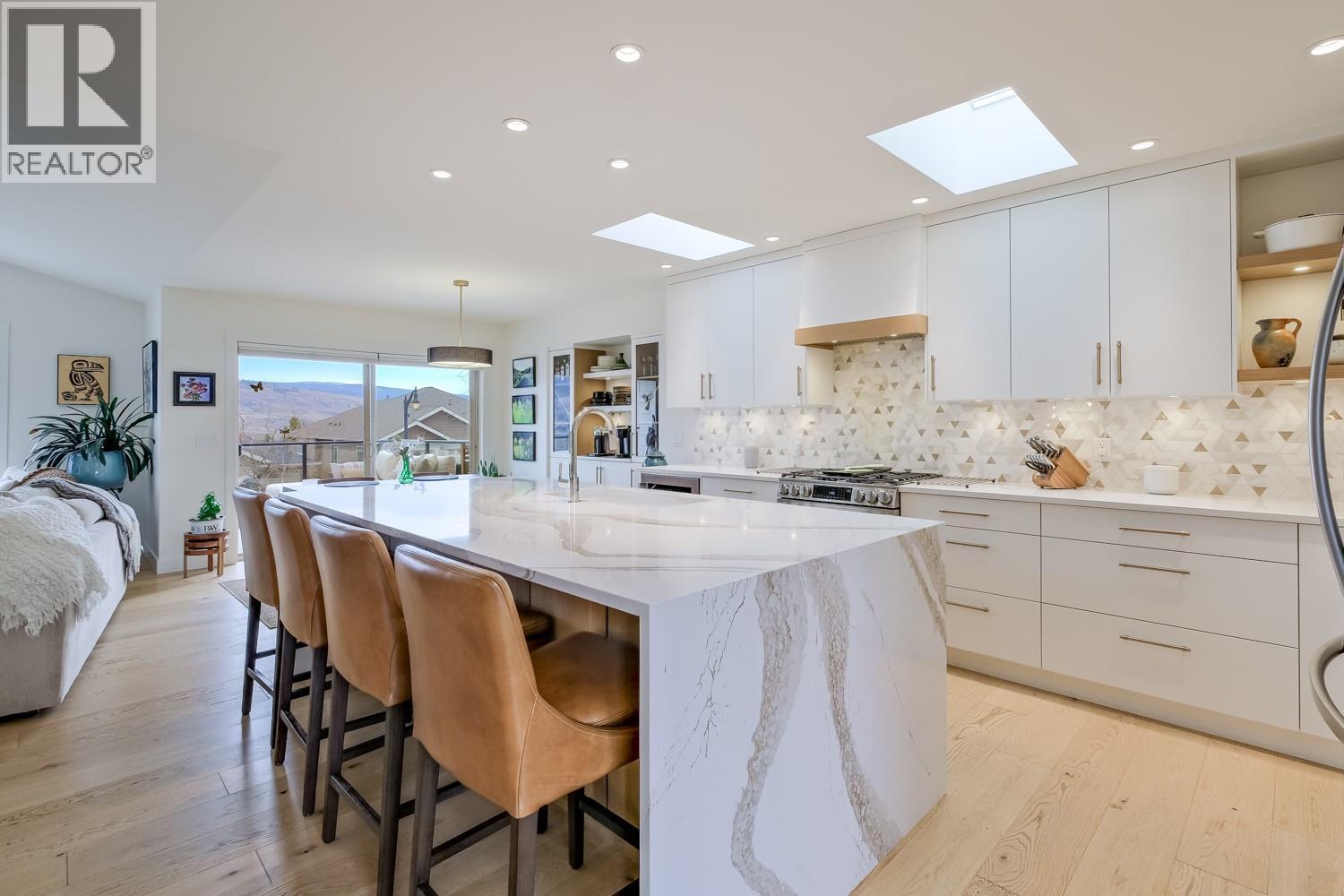 12628 Lake Vista Court, Lake Country