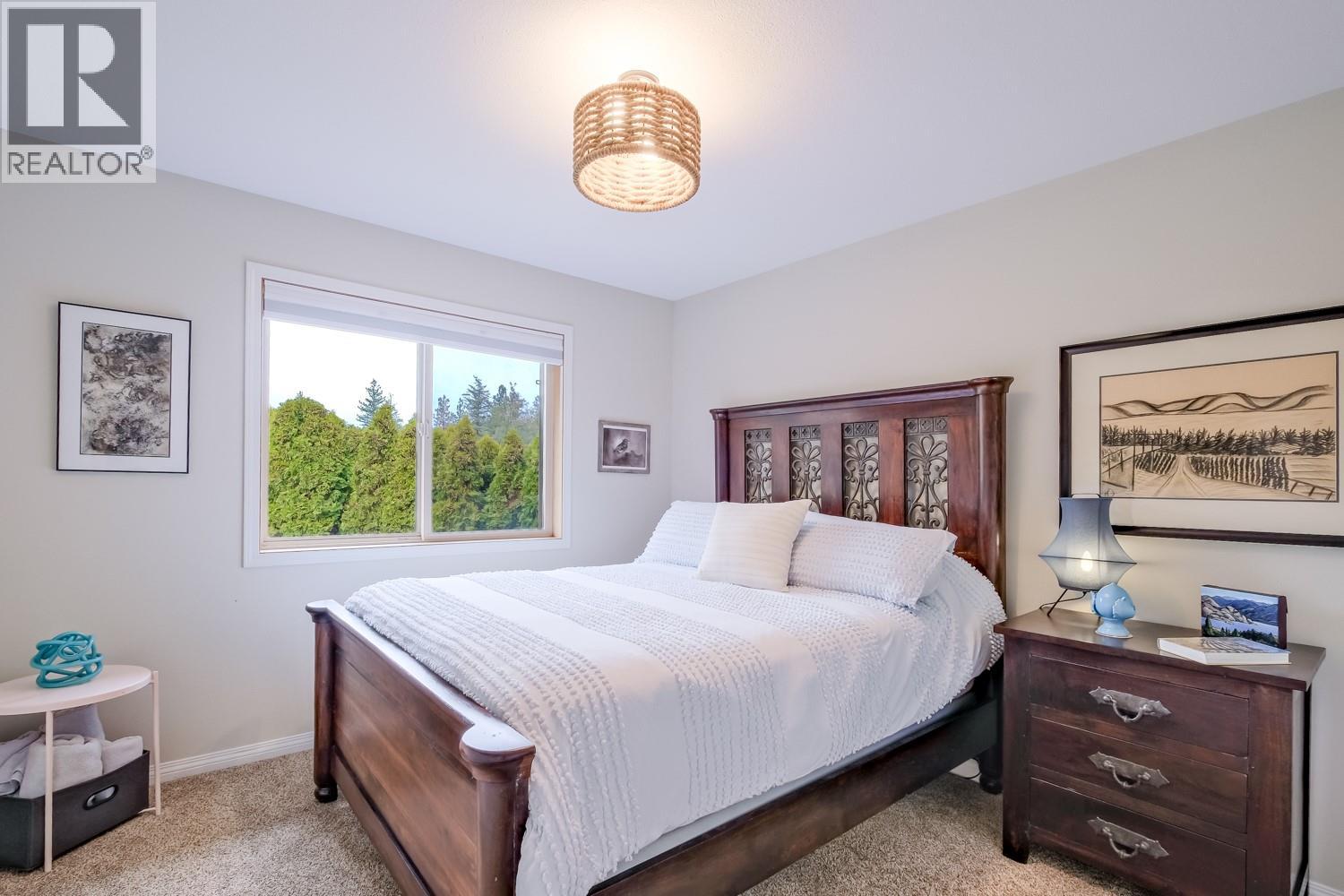 12628 Lake Vista Court, Lake Country