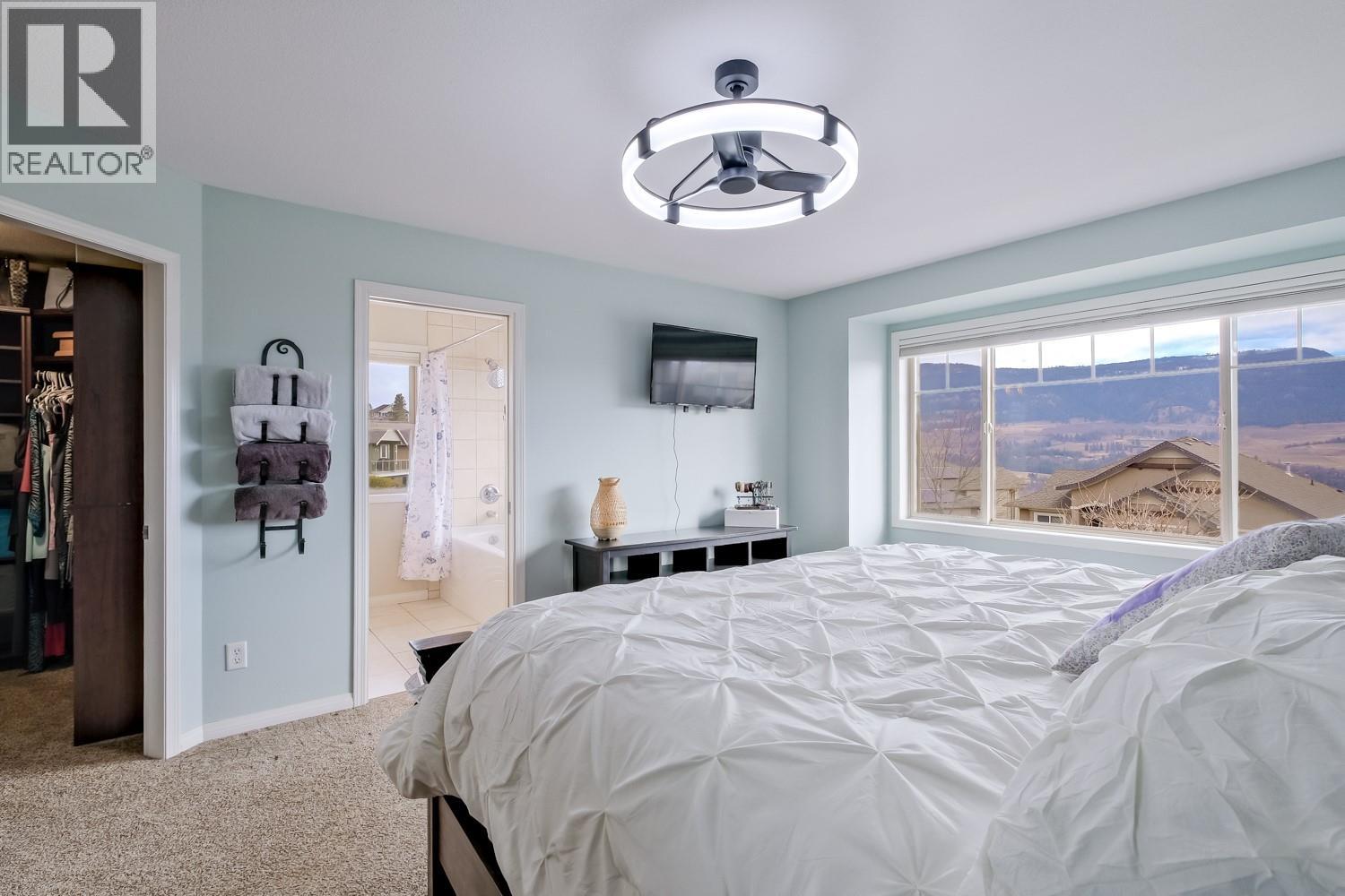 12628 Lake Vista Court, Lake Country