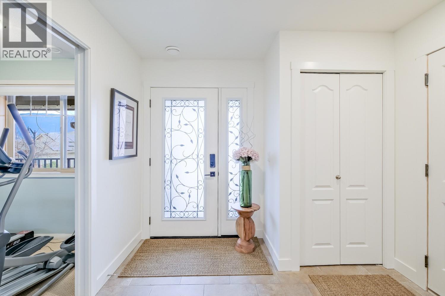 12628 Lake Vista Court, Lake Country