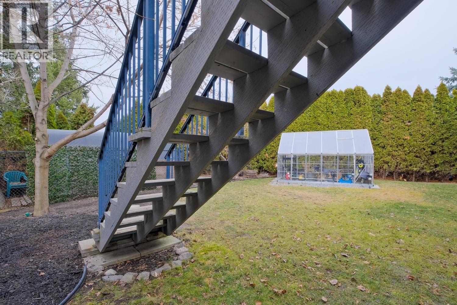 12628 Lake Vista Court, Lake Country