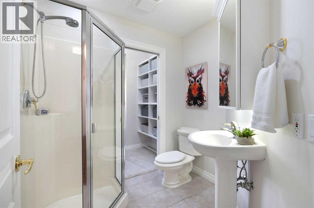 Single Family House for Sale in    Avenue SW Erlton Calgary 