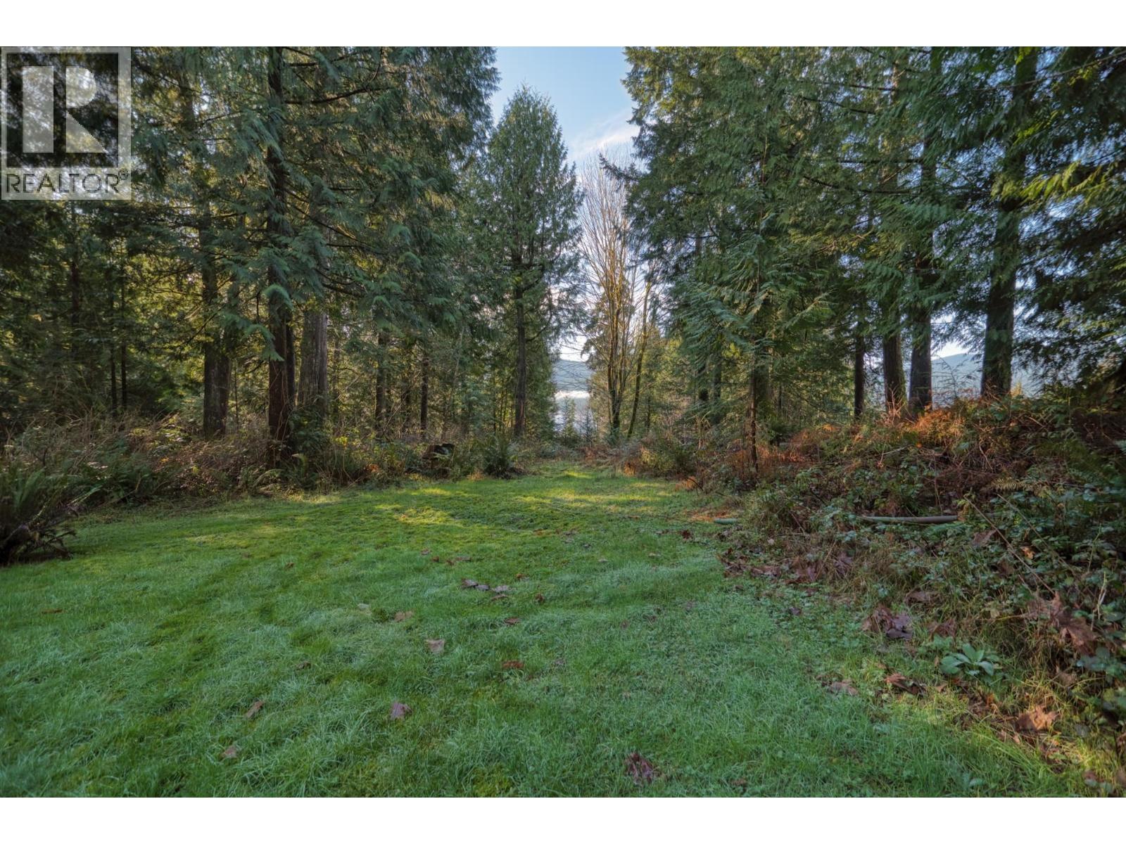 7103 SECHELT INLET ROAD, Sechelt