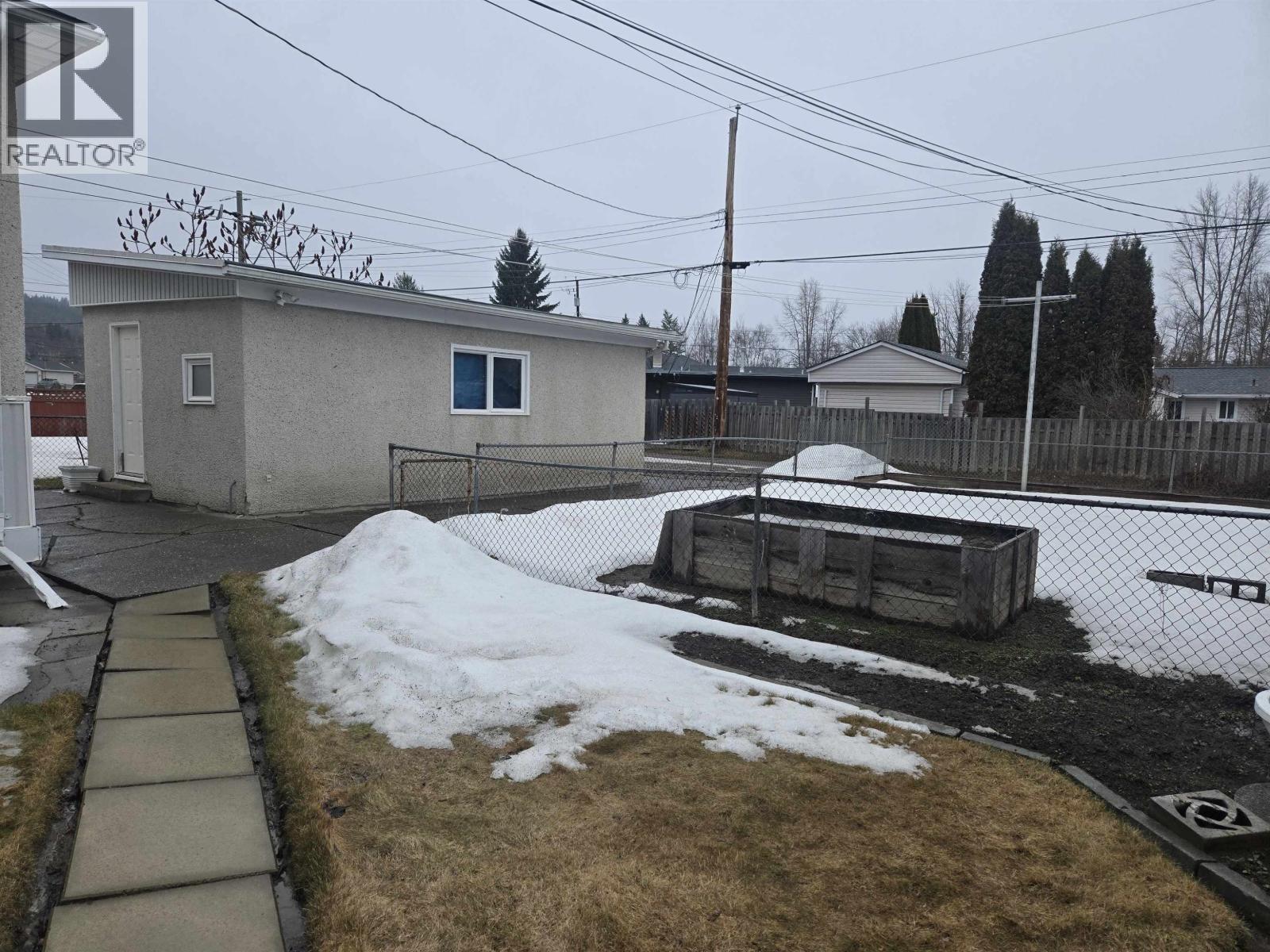 365 RODDIE AVENUE - 3