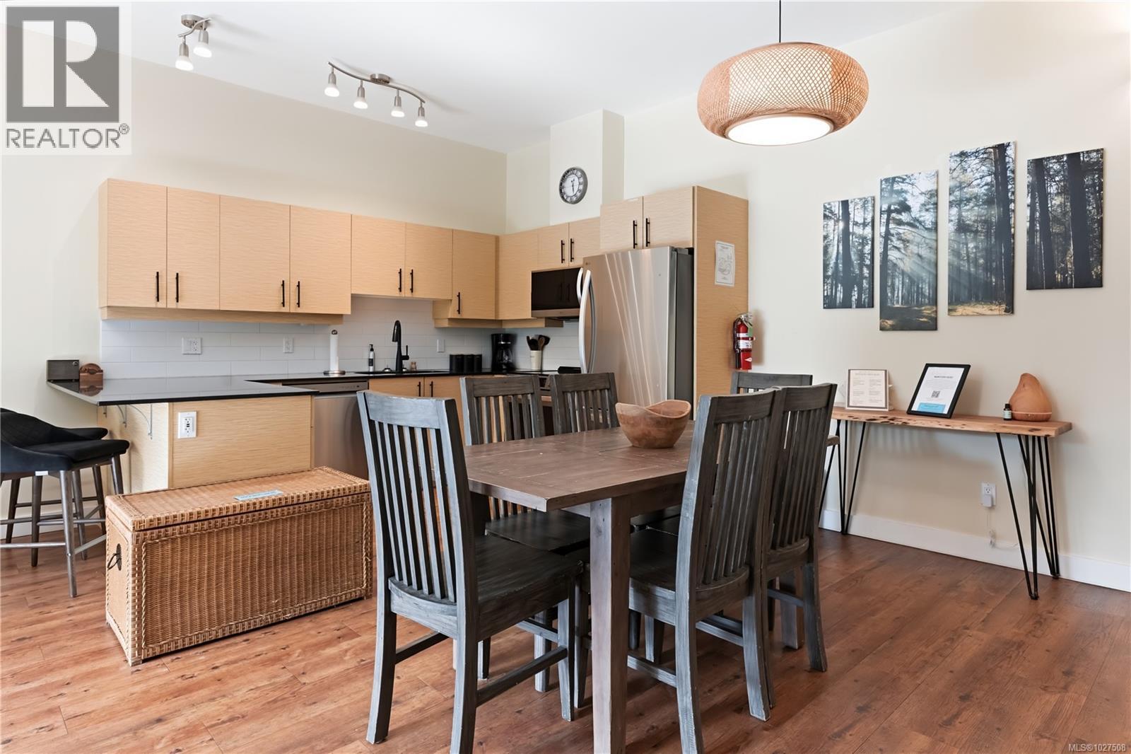 13 203 Boardwalk Blvd, Ucluelet