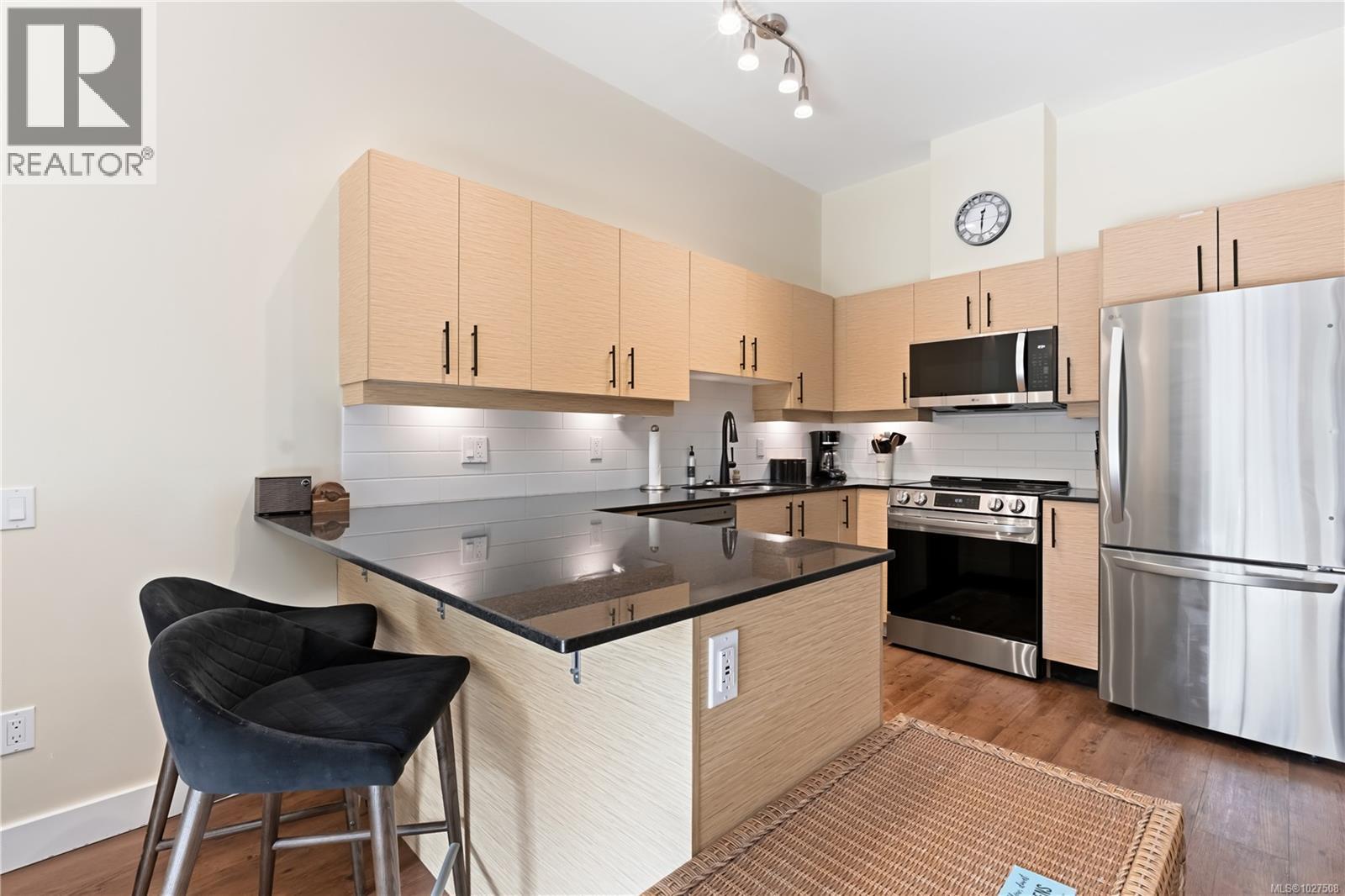 13 203 Boardwalk Blvd, Ucluelet