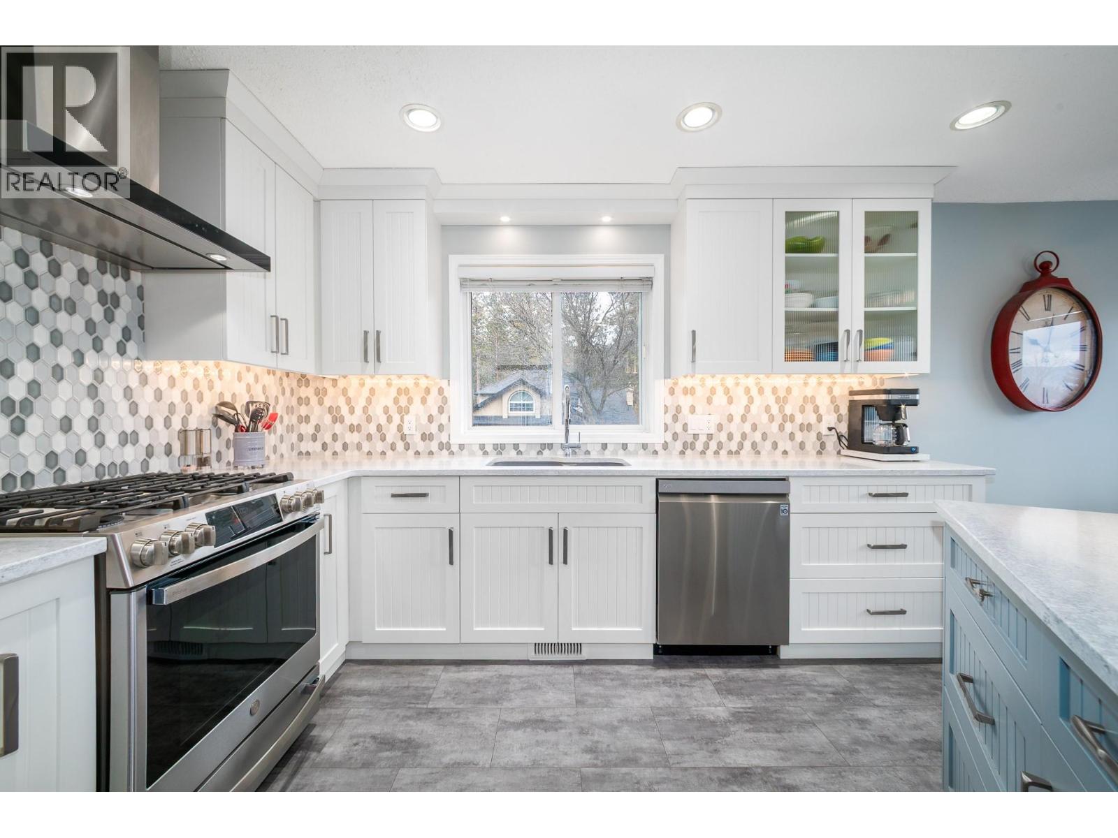 1732 Spruceview Court, Kelowna