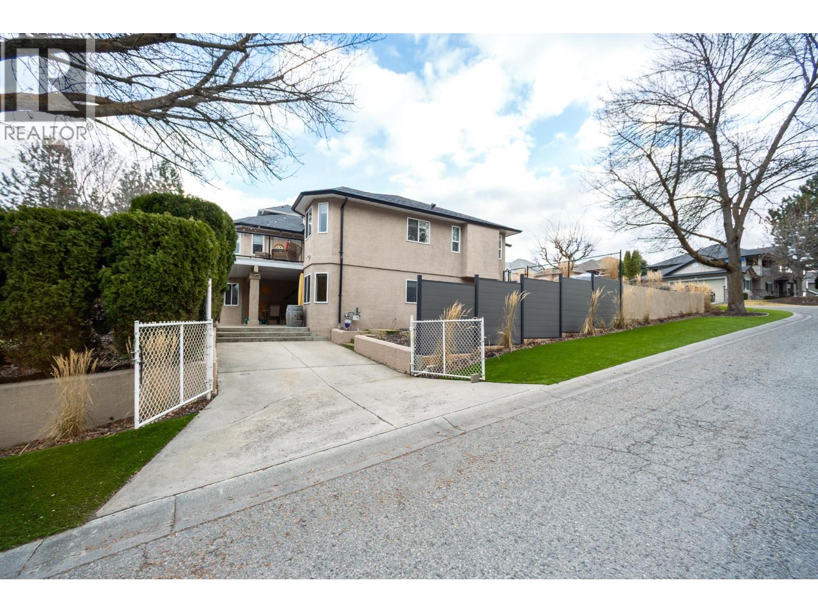 1732 Spruceview Court, Kelowna