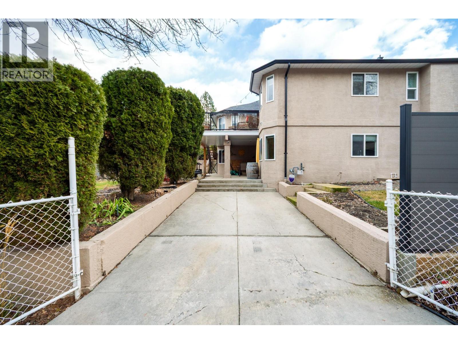 1732 Spruceview Court, Kelowna