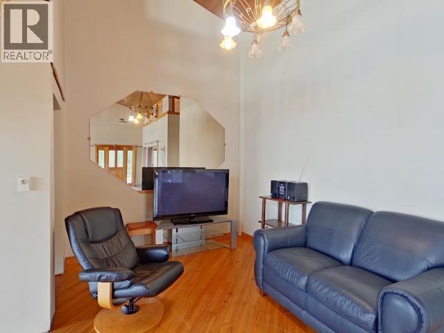 2005 RALPH ROAD, Powell River