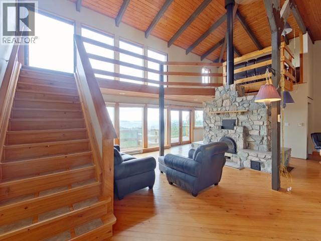 2005 RALPH ROAD, Powell River