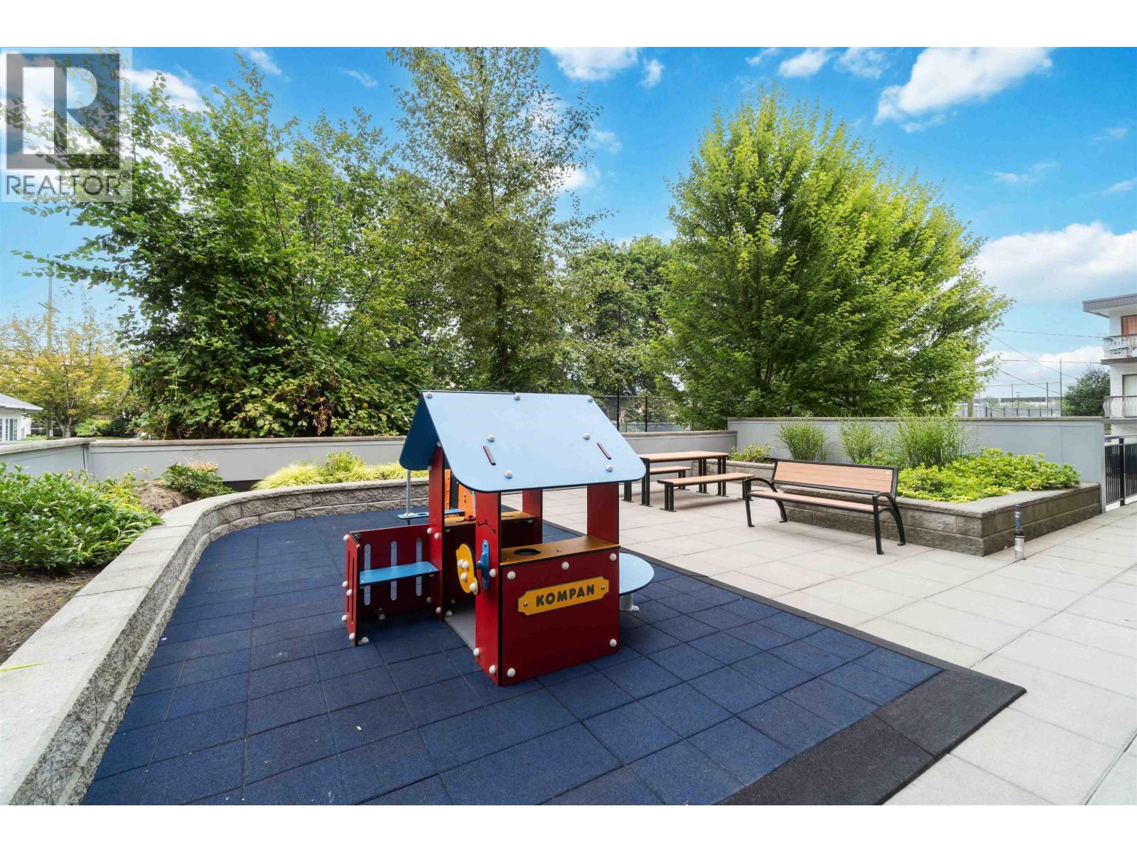 104 2229 ATKINS AVENUE, Port Coquitlam