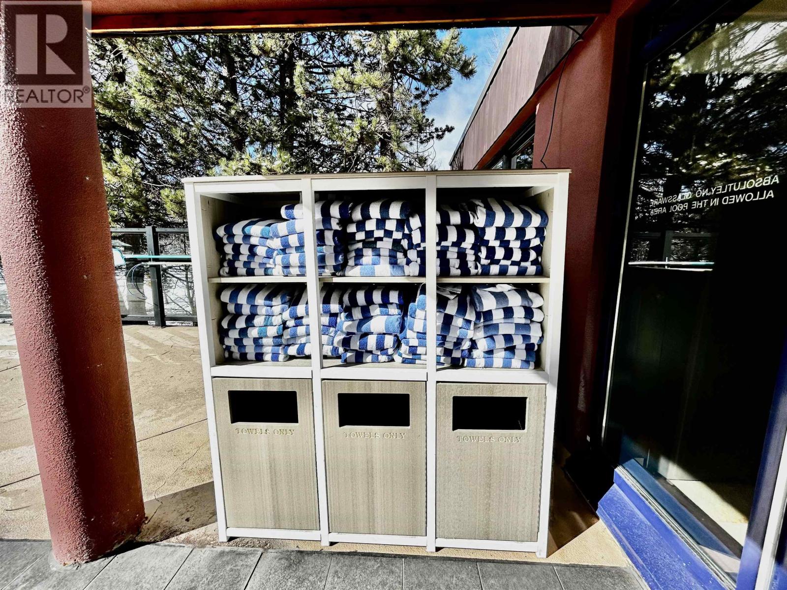 Week 9 902-4293 MOUNTAIN SQUARE, Whistler