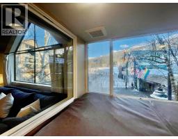 Week 9 902-4293 Mountain Square, Whistler, BC V8E1B8 Photo 12
