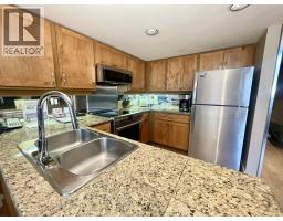 Week 9 902-4293 Mountain Square, Whistler, BC V8E1B8 Photo 8