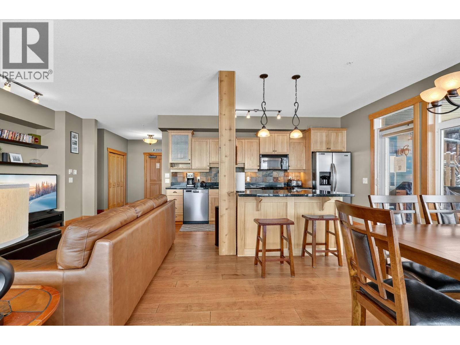 315 Whitehorse Lane Unit# 203, Big White