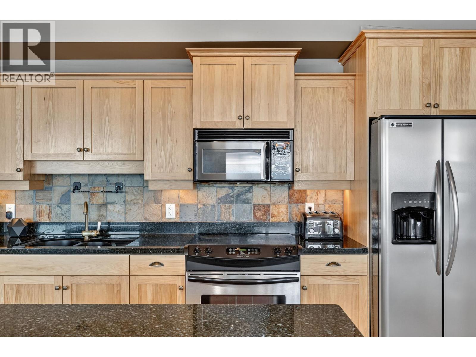 315 Whitehorse Lane Unit# 203, Big White