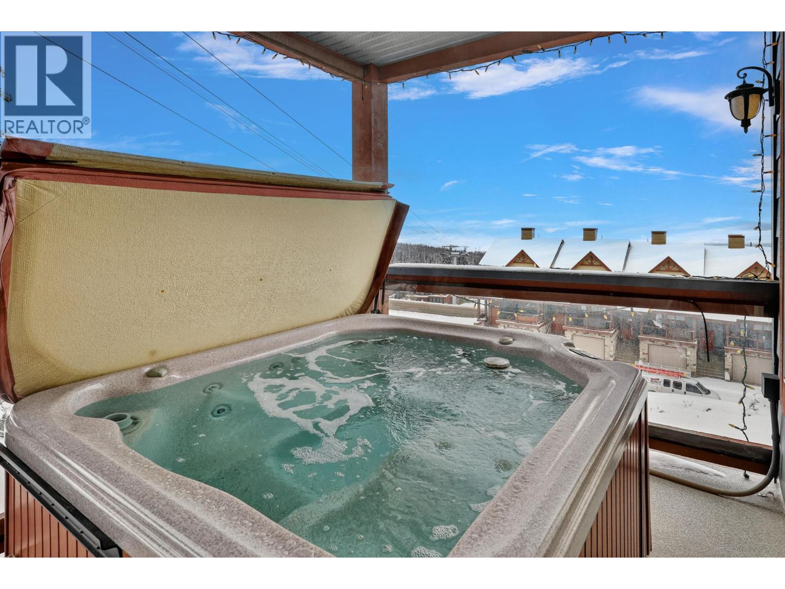 315 Whitehorse Lane Unit# 203, Big White