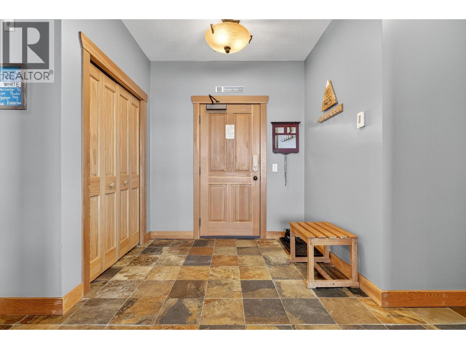 #203 315 Whitehorse Lane - 4