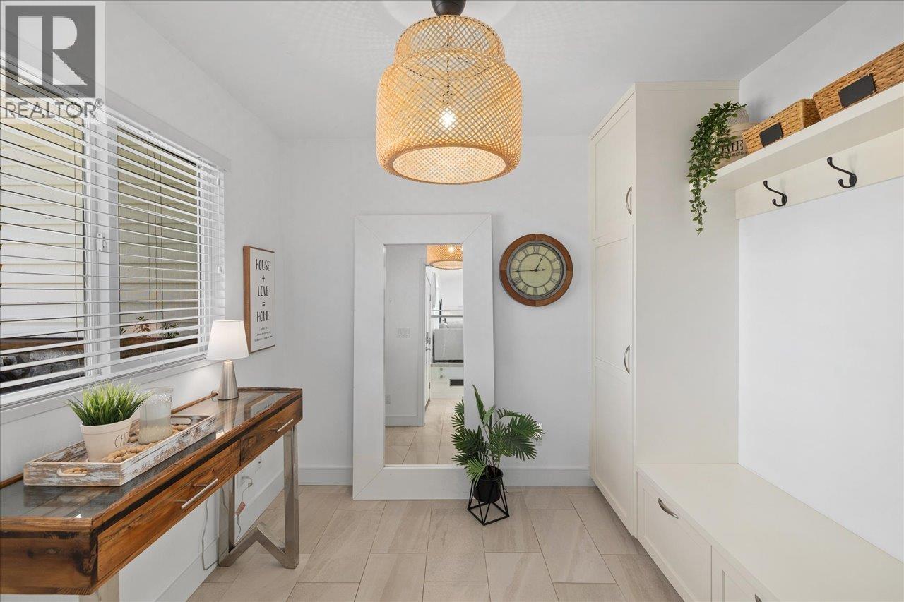 4934 12 Avenue, Delta