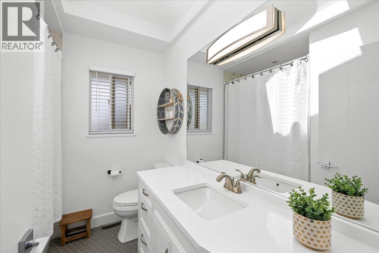 4934 12 Avenue, Delta