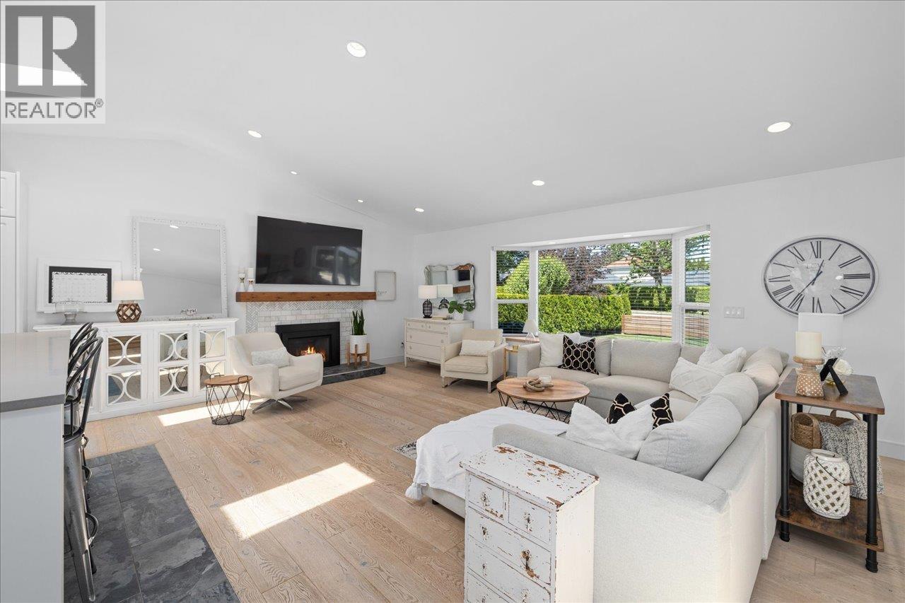 4934 12 Avenue, Delta