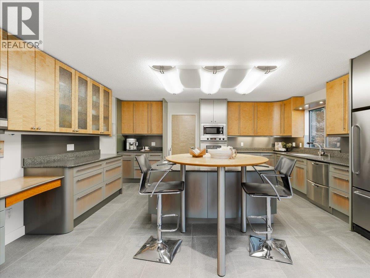 1260 SEYMOUR BOULEVARD, North Vancouver